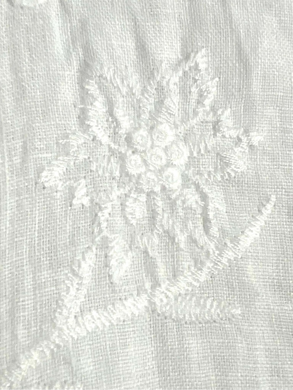Linen Embroidered Sleeveless Top - White - Picture 3 of 6